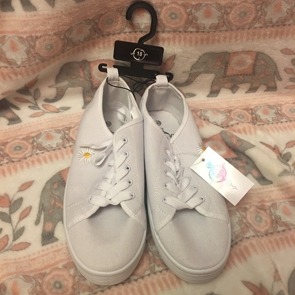 Sole Mates Shoes Sole Mates Sneakers Nwt Poshmark
